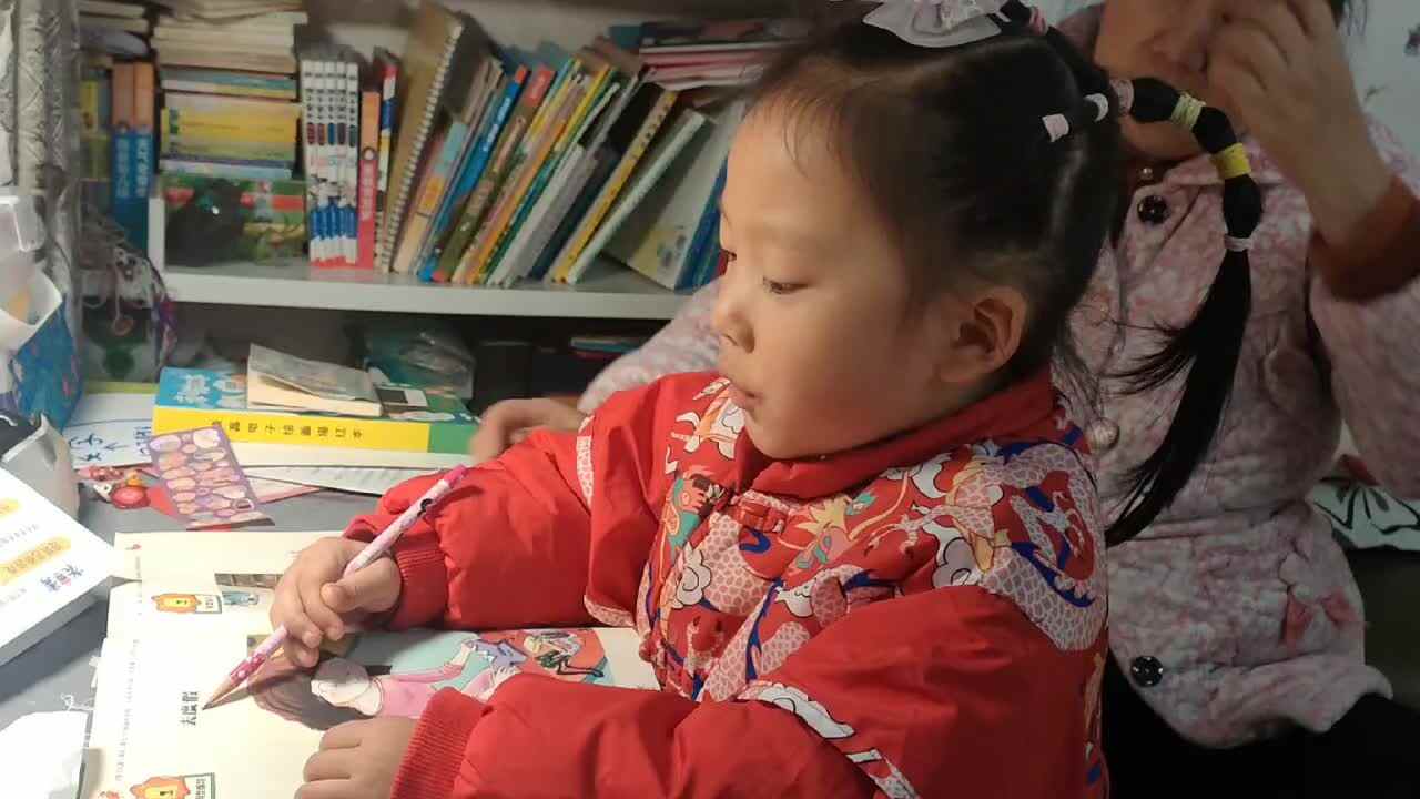 ⁣⁣⁣20241222陈灵兮闯关练习看图说话《去度假》