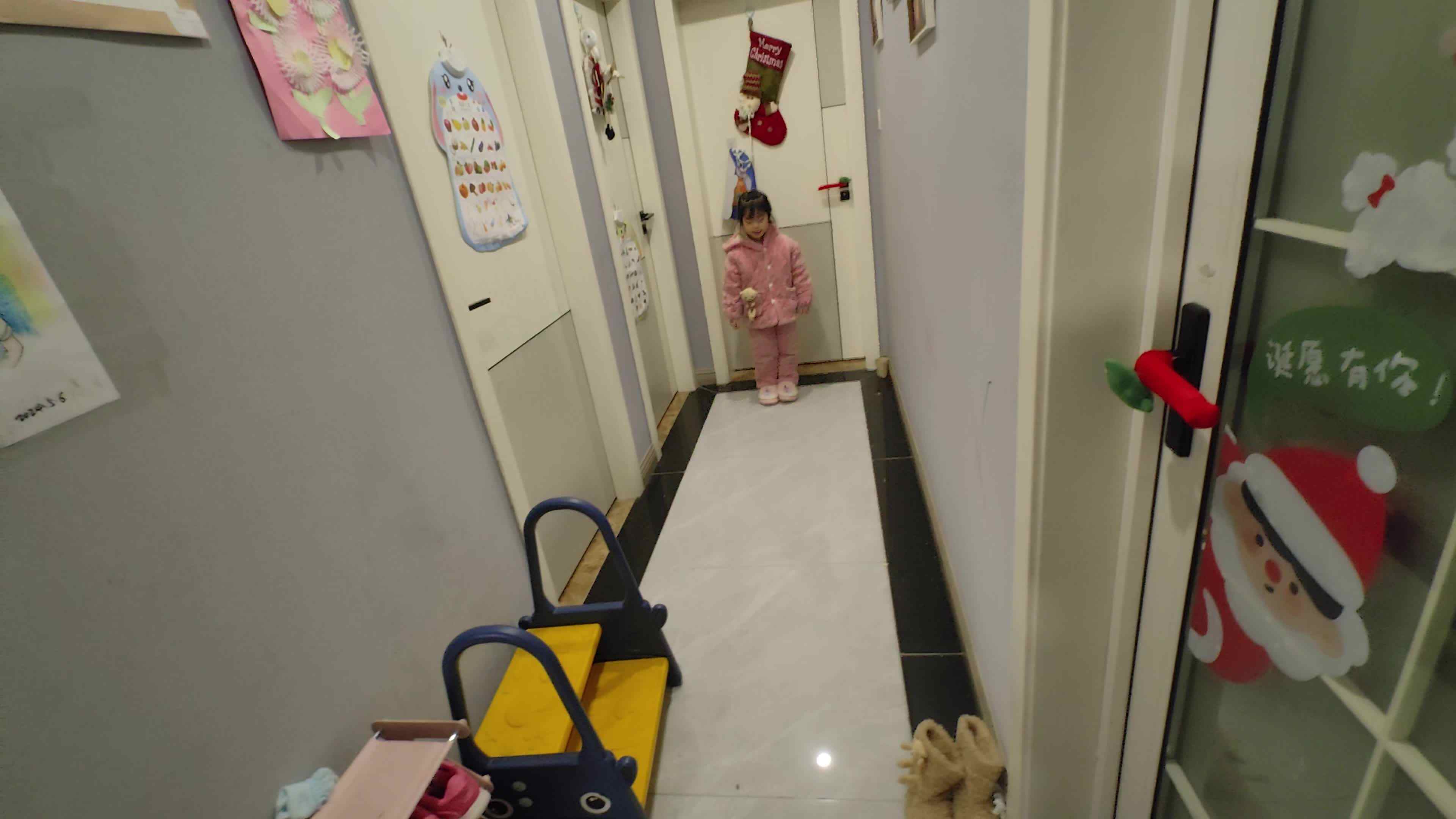 大B班 徐子伊  青蛙跳