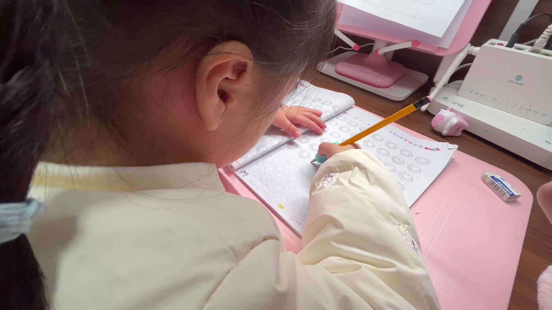 大B班李茵琪控笔练习