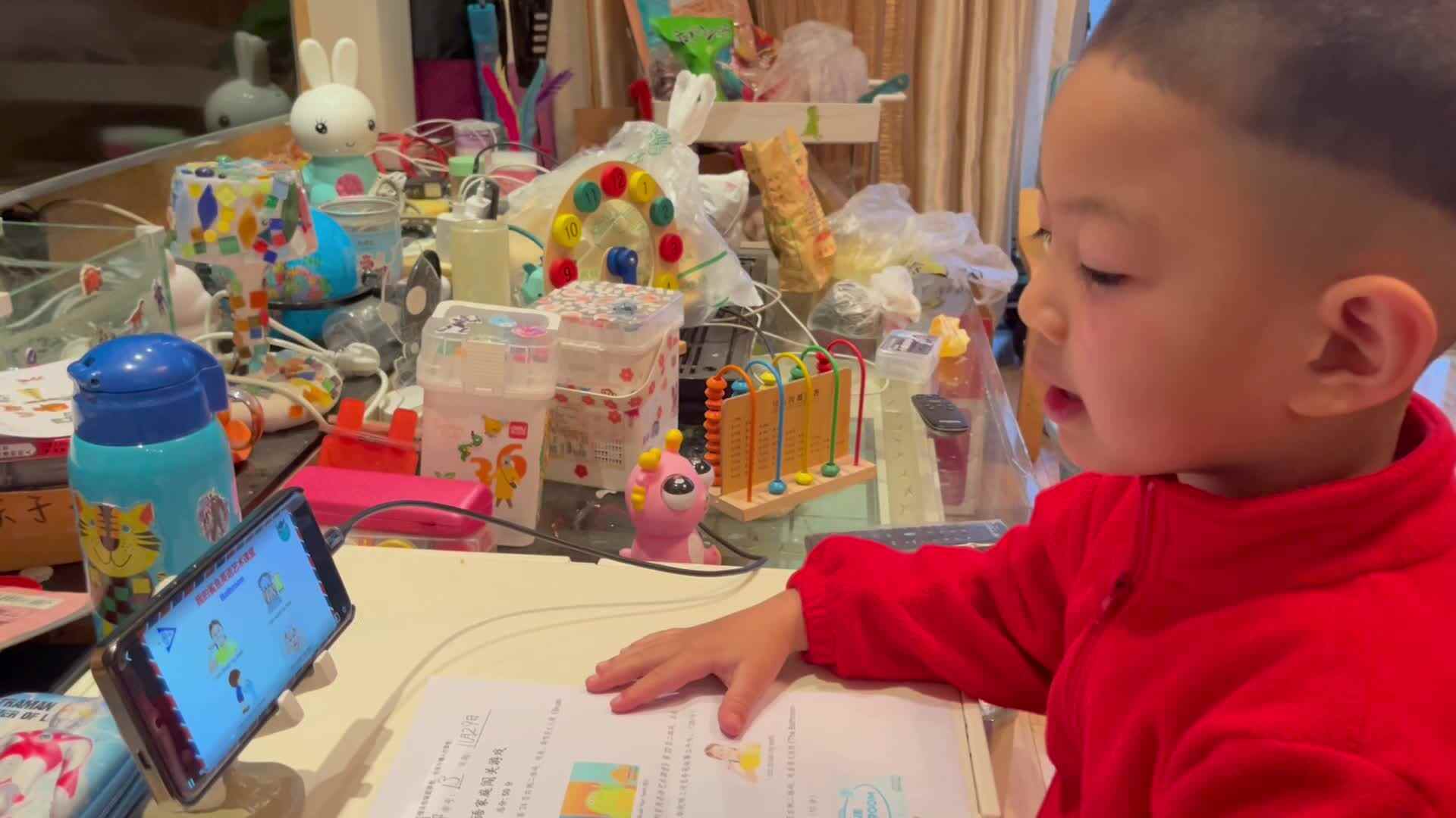跟读英语刷牙