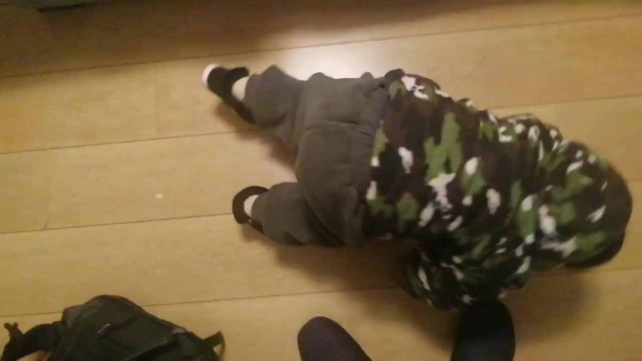 ⁣⁣⁣⁣⁣⁣⁣⁣⁣⁣中A班2024.12.18李柯辰螃蟹侧爬.mp4