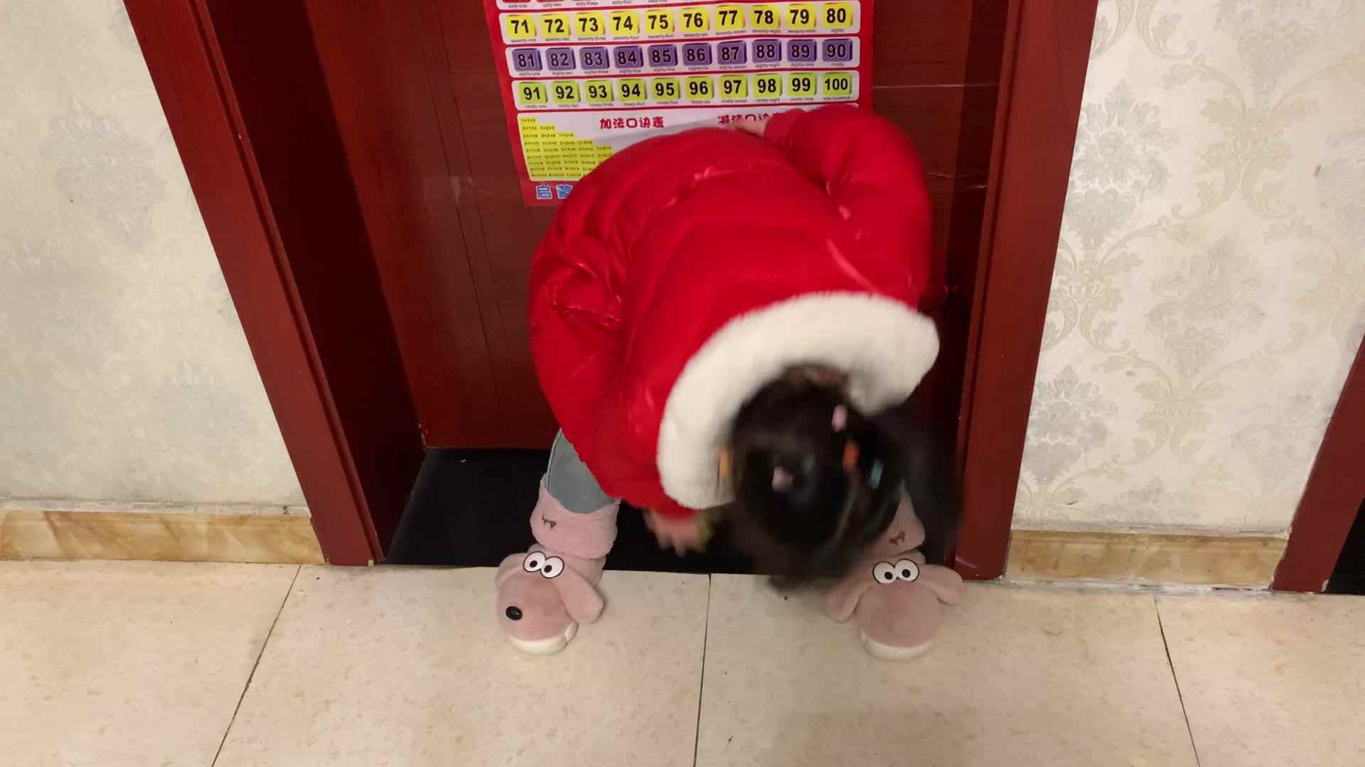 拍篮球