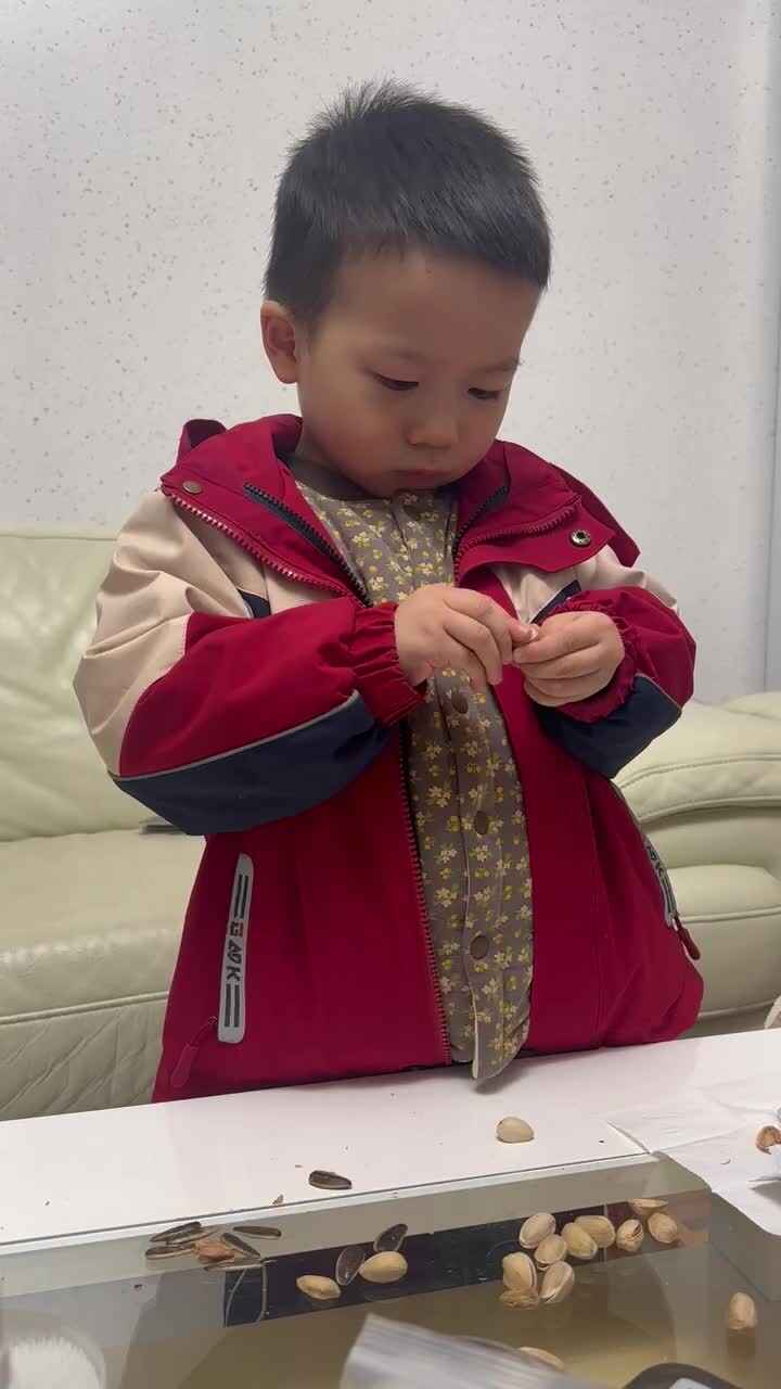 实验中班跳跳2024.12.16