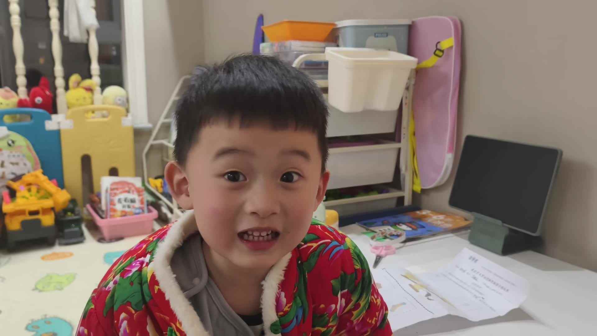 2024.12.24中A班李楷延——数学练习单比较轻重.mp4