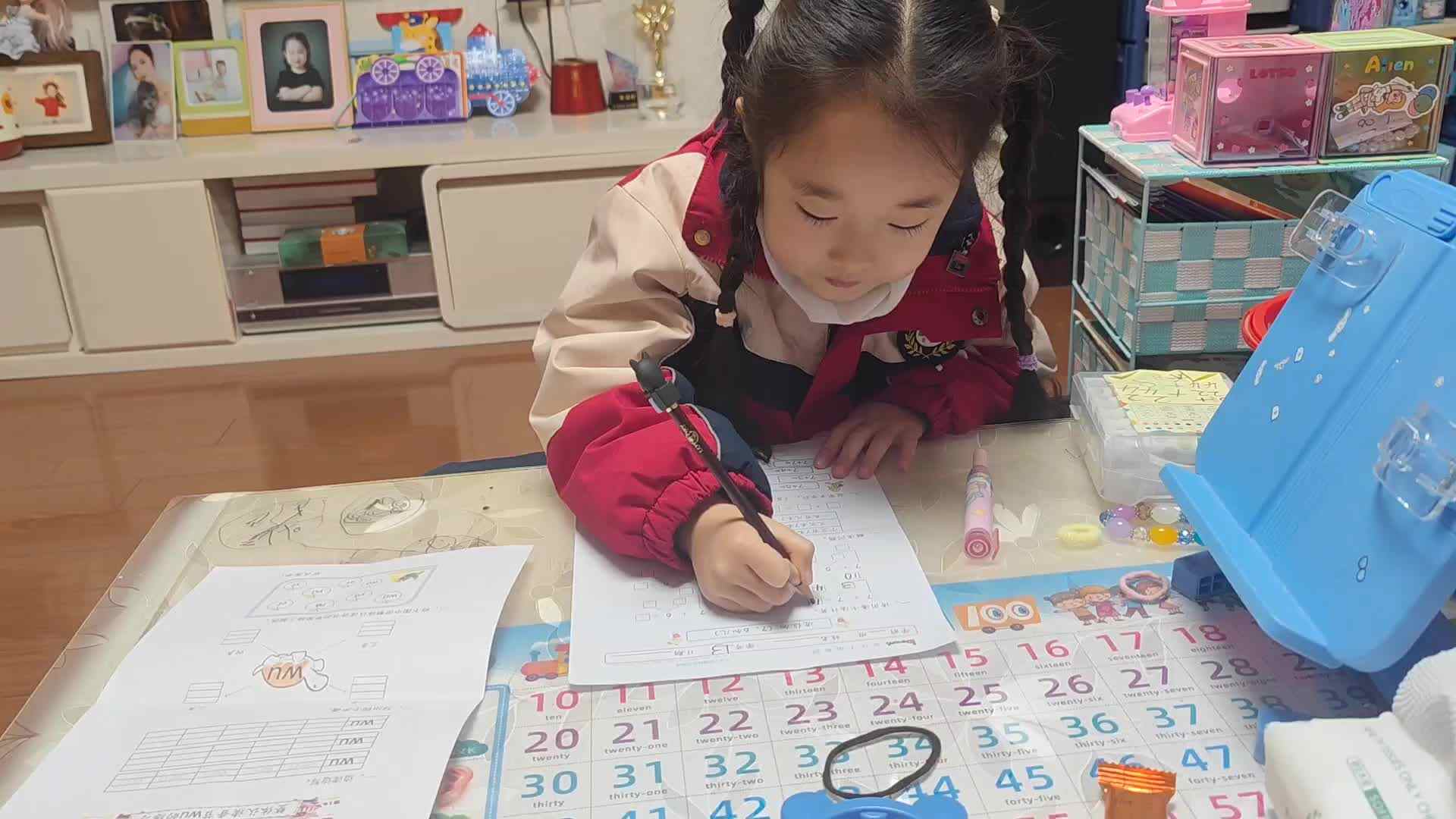 学B班朱佳柠20241212
