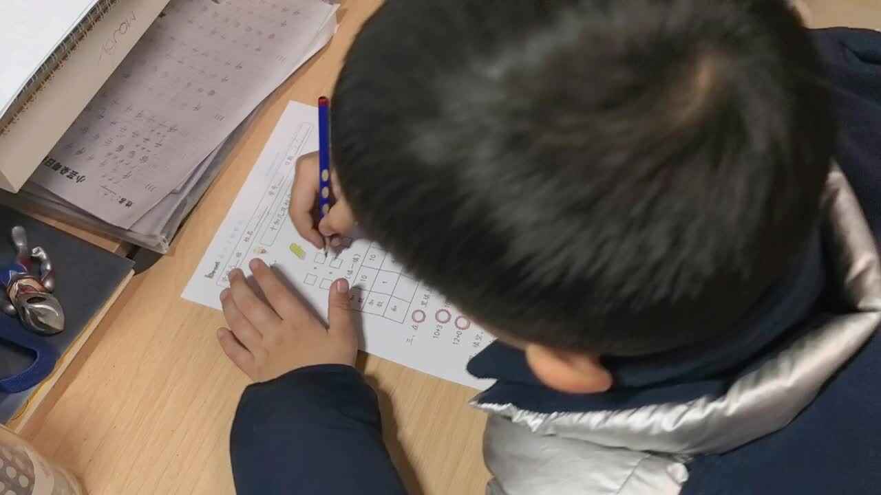 兰梓瀚数学作业单.mp4