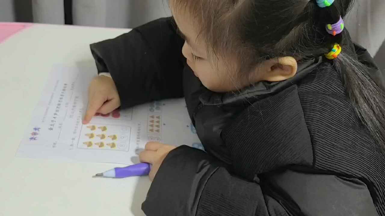 中A班2024.12.15艾琰茹--数字涂色