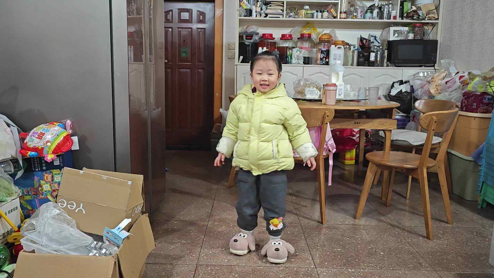 中A班2025.1.14张艺涵-体能训练高抬腿.mp4