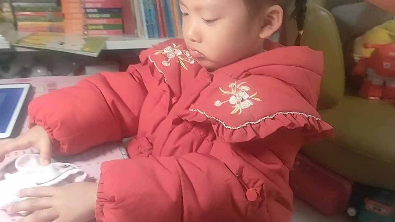 ⁣20250107陈灵兮闯关练习《我会自己叠袜子》