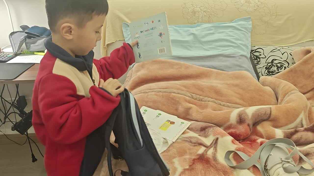 2025.2.18大B班王千与【整理书包】