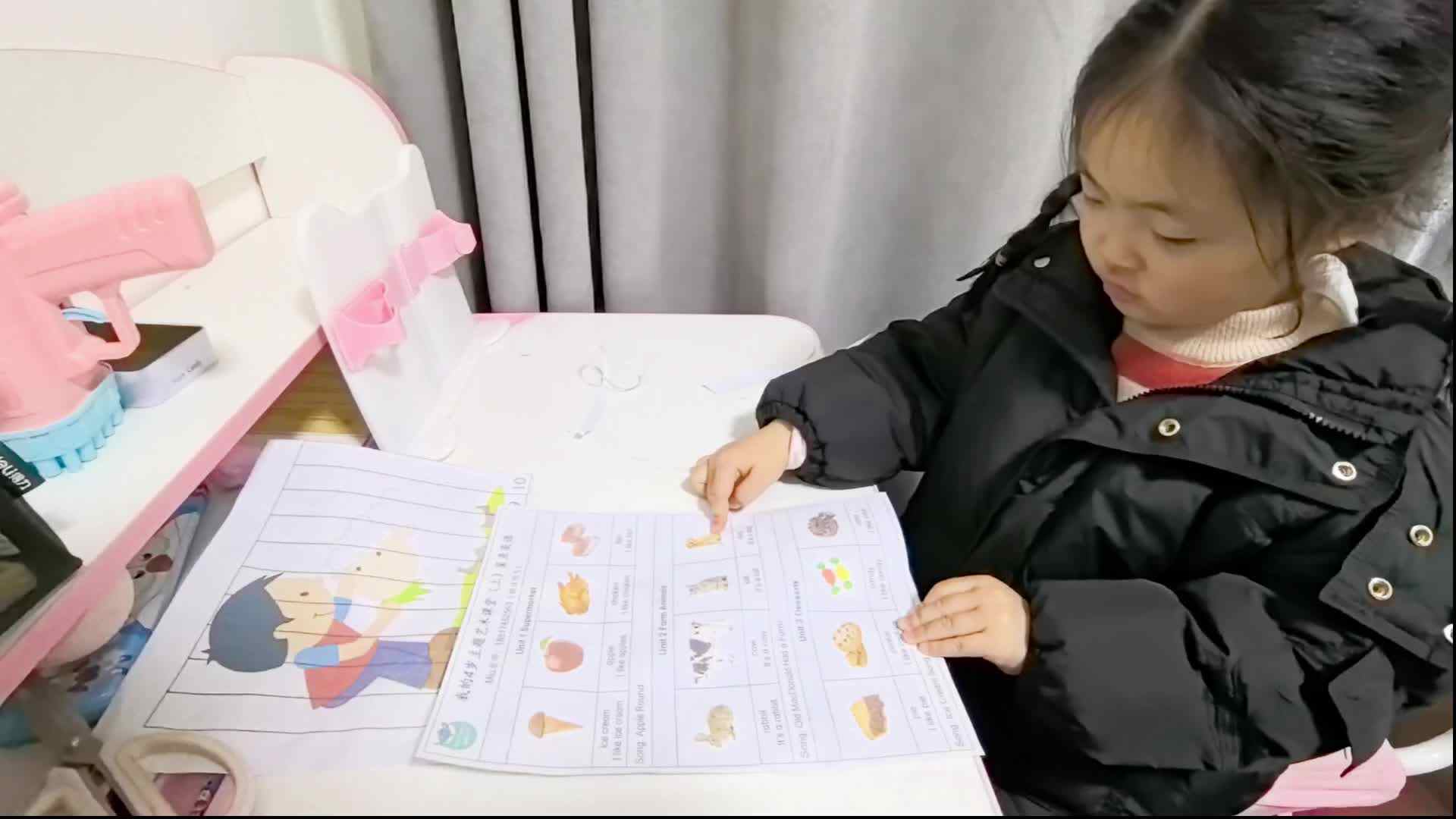 中A班2025.2.15艾琰茹— 英语