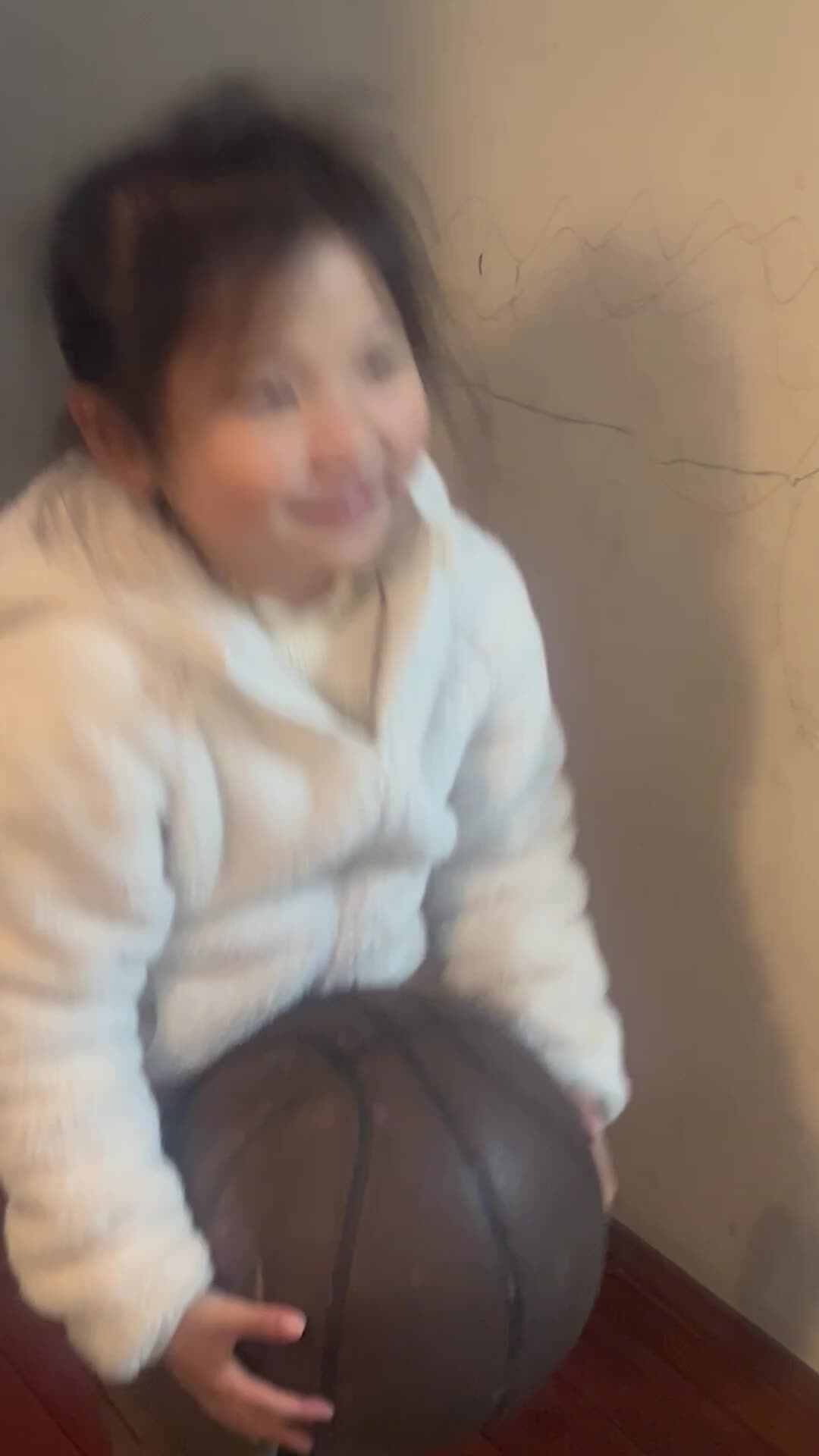 3月13日大B班李瑞溪抛接球