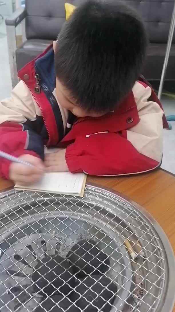 大B班邓铸罡20250310书写笔画I