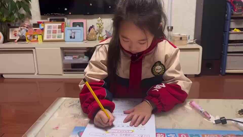 学B班朱佳柠20250303