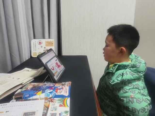 20250307大B班赵芃栎观看《Upper case O和Lewer case o》