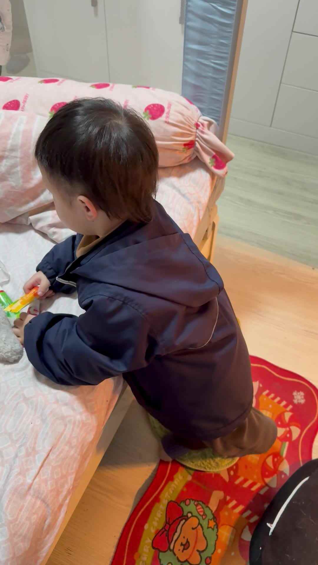 20250315实验小班刘雍洛生活