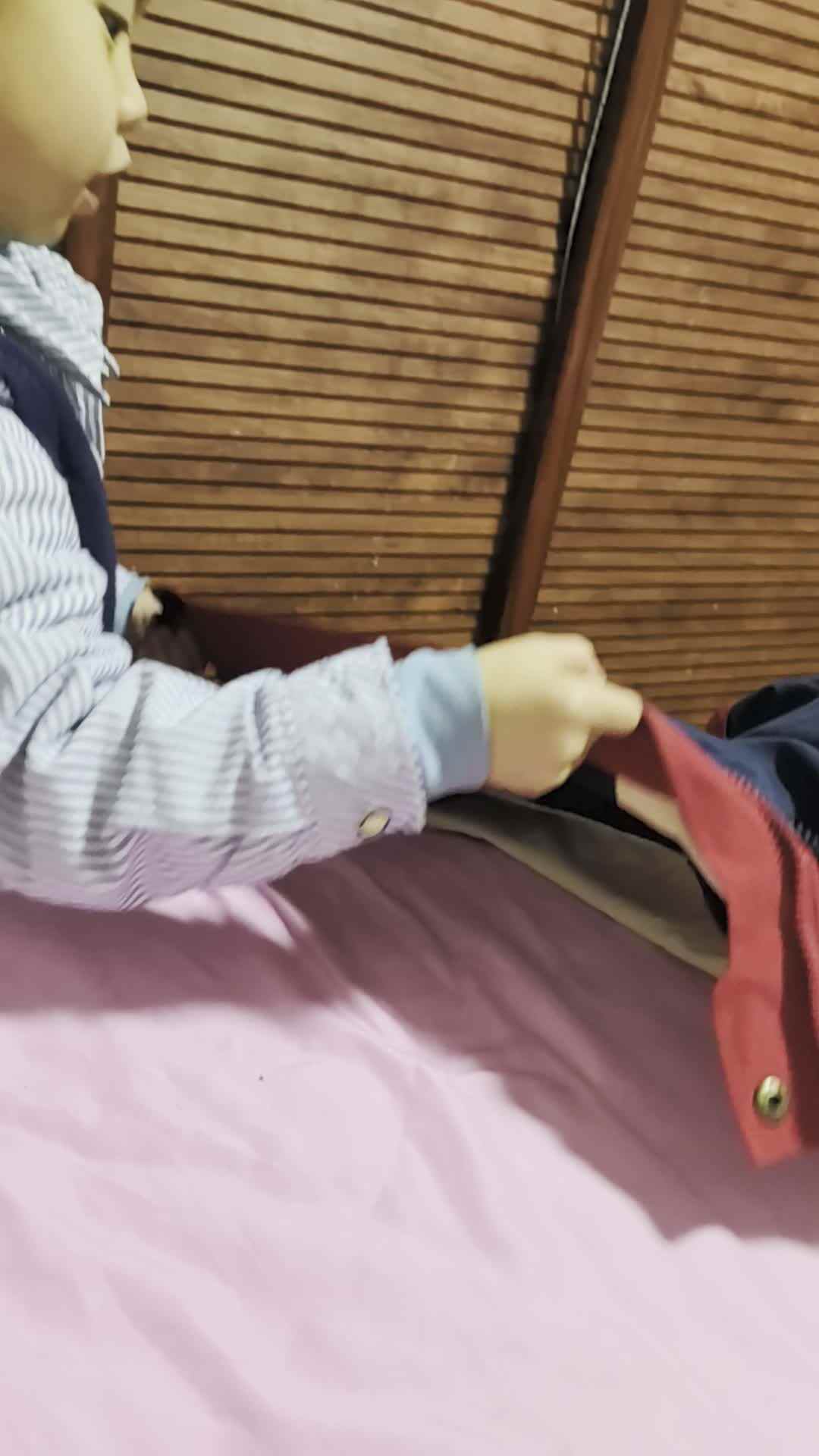 大B班邓铸罡20250318整理衣服