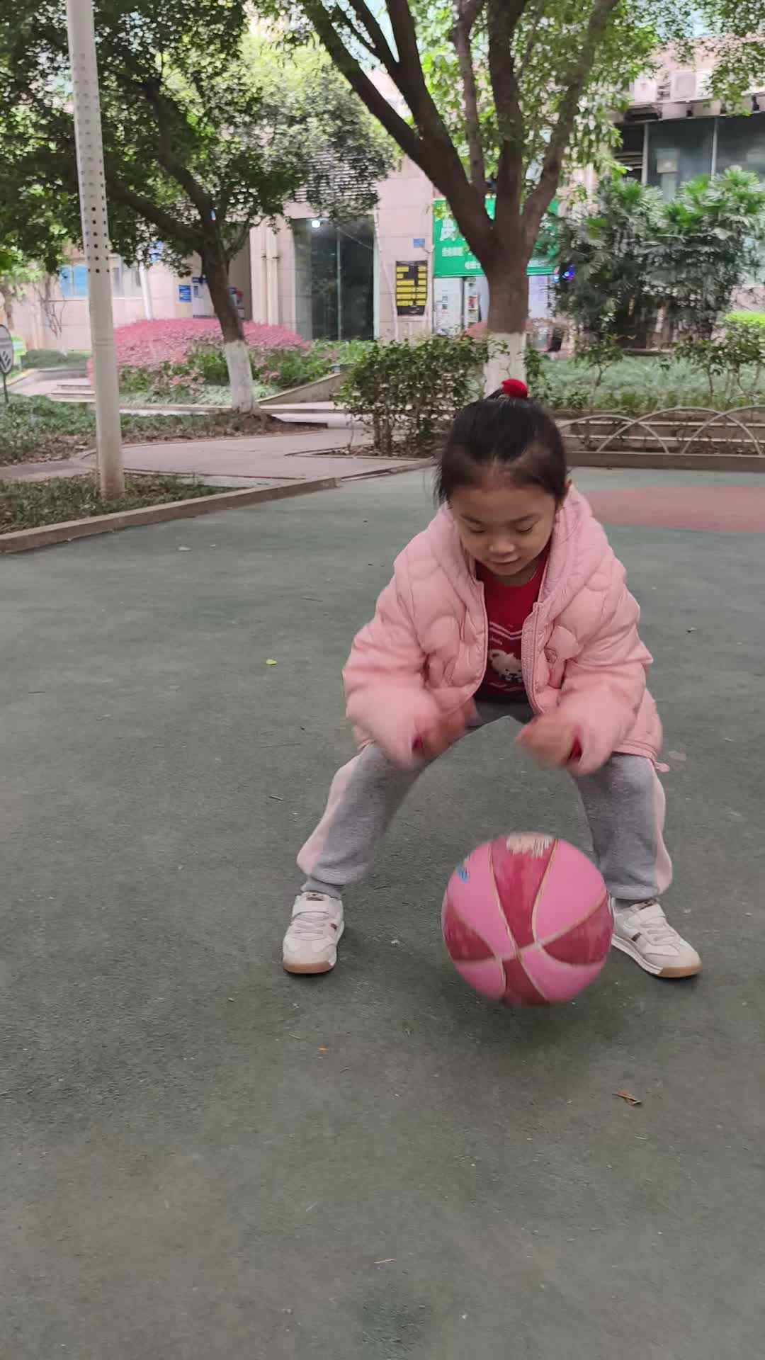 video_20250322_体能-拍篮球.mp4