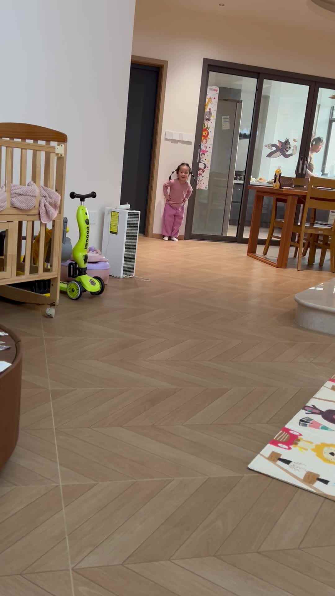 20250327叉腰双脚跳