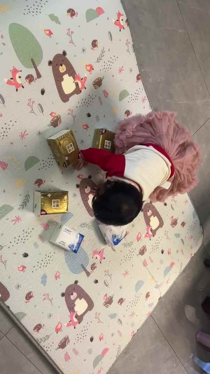 20250408小A班倪芷汐小毛驴拉磨