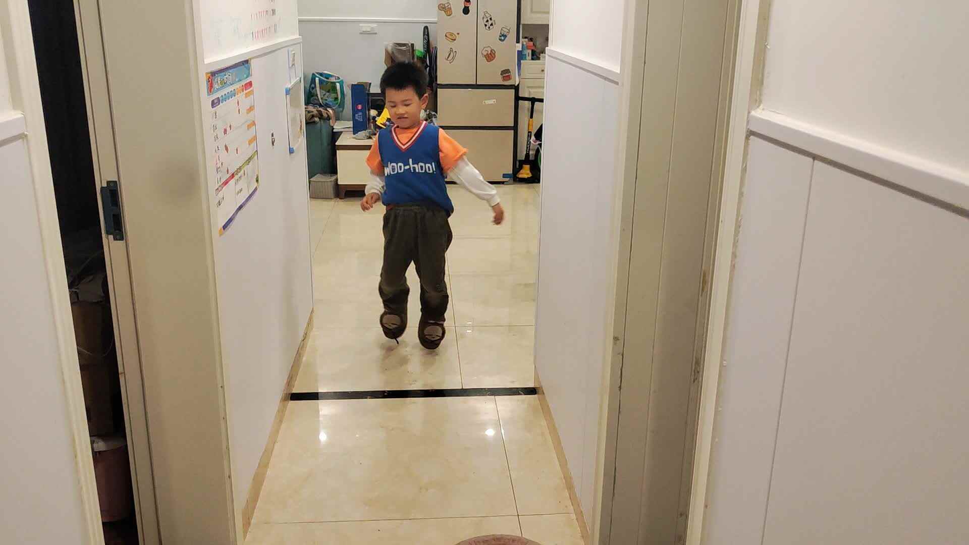 20250409大B班李锦城开合跳