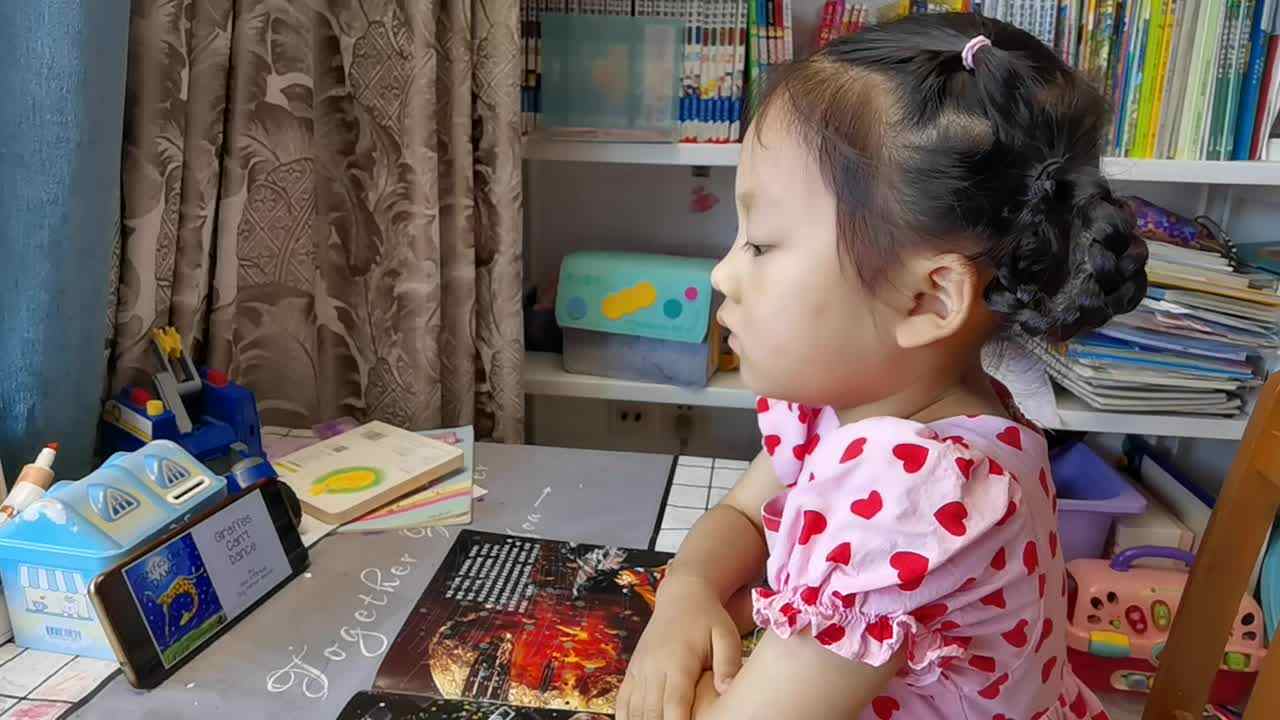 20250523陈灵兮闯关练习《Giraffws Cant Dannce》
