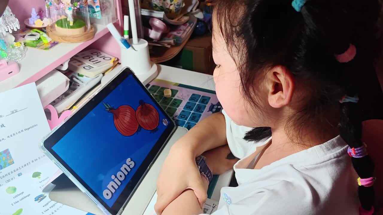 VID_20250510_203531.mp4