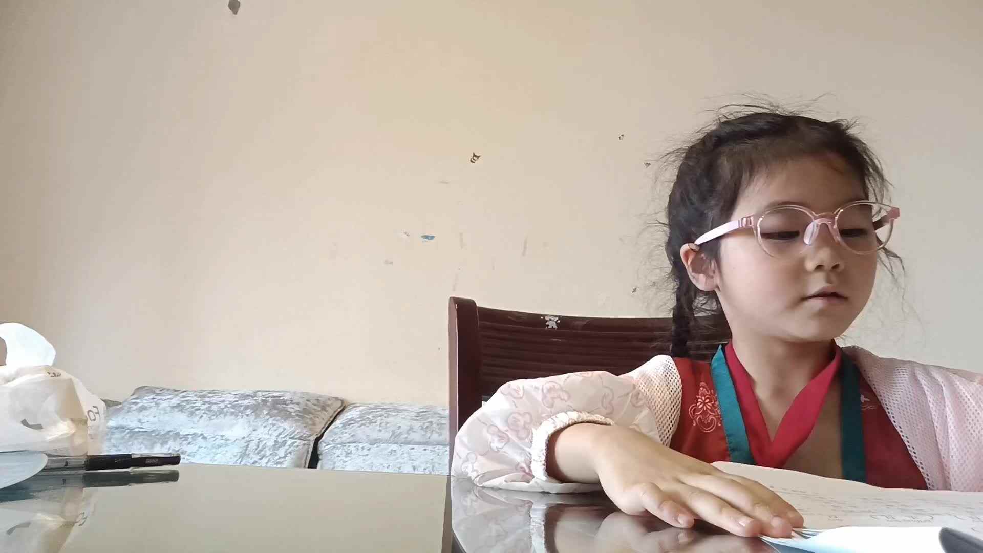 20250501学前B班任依恬指读《拼读练习》