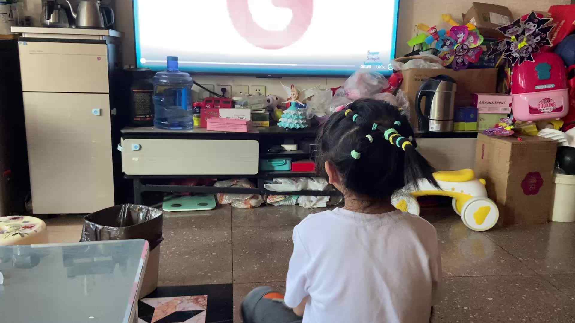 中A班2025.5.12张艺涵-英文字母《G》.mp4
