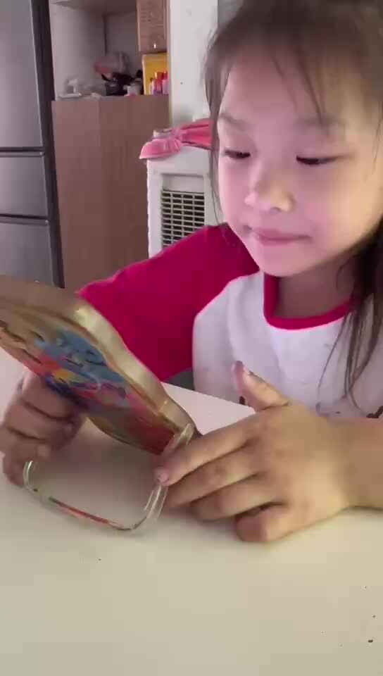 大a班唐依依观看英语视频