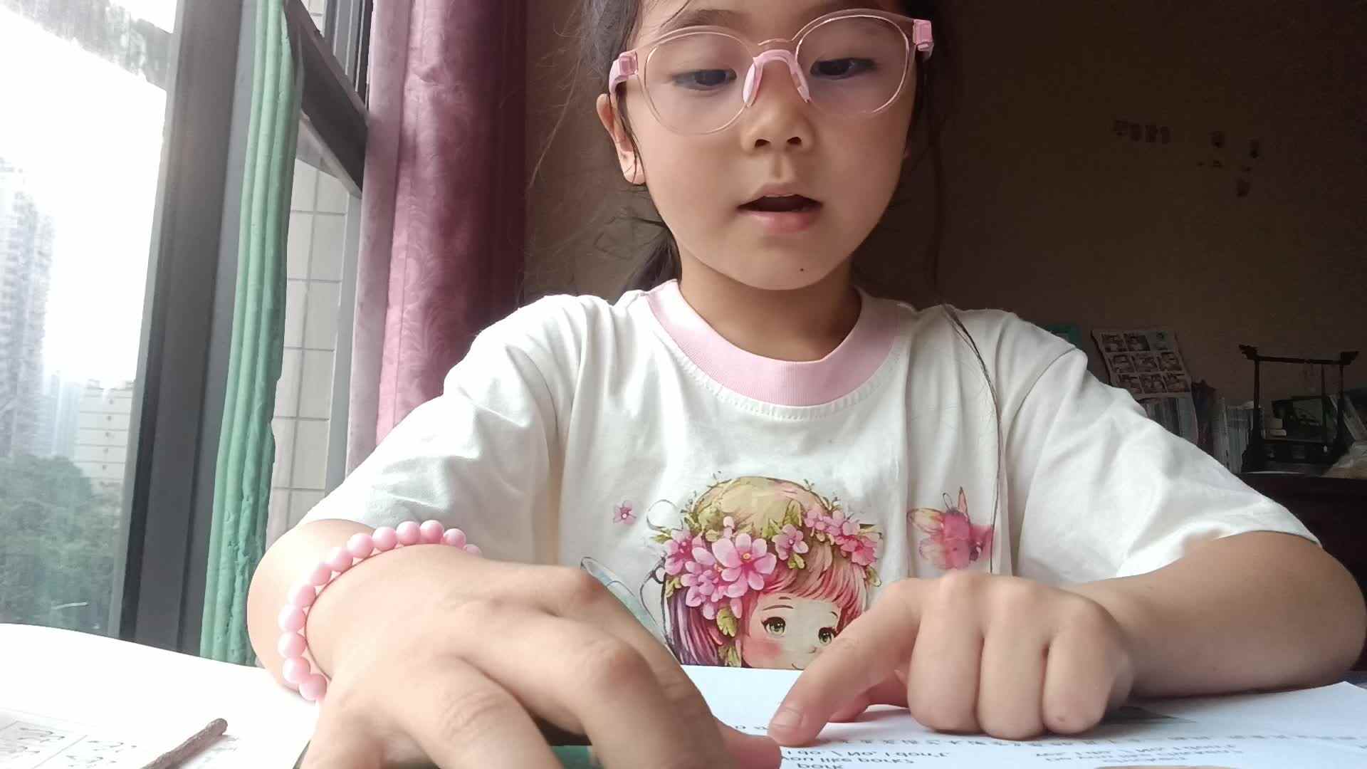 20250514学前B班任依恬指读《英语》