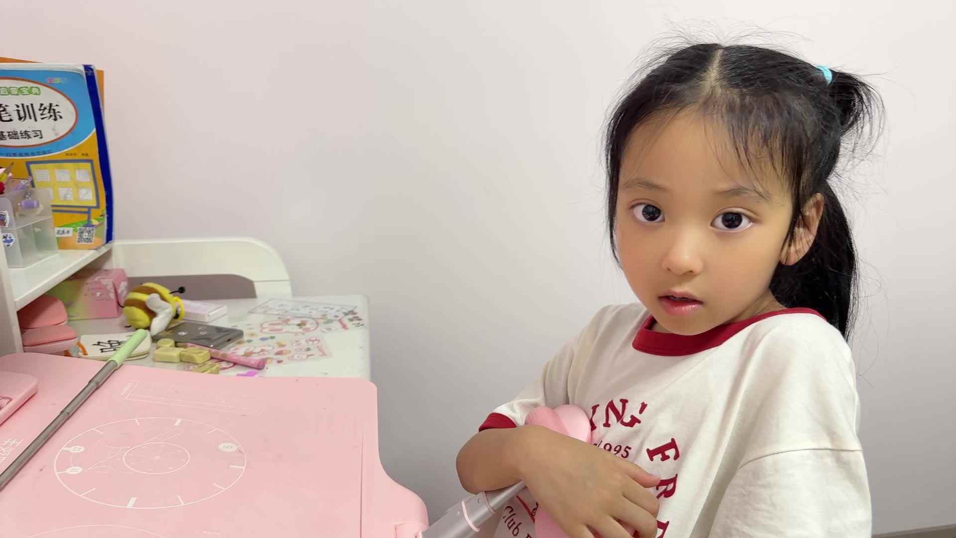 ⁣⁣⁣2026级B班20250530吴晨希闯关练习-鲨鱼英语.mp4