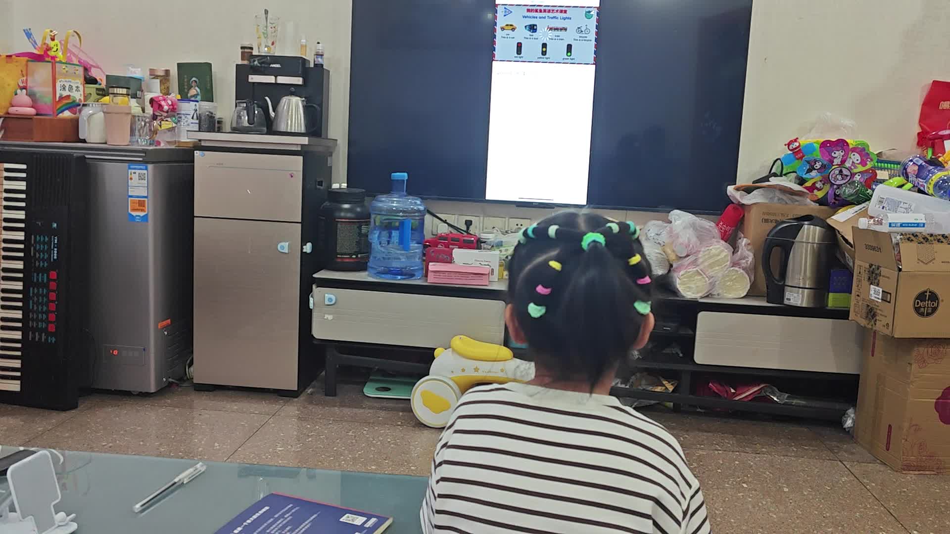 中A班2025.5.9张艺涵单词朗读.mp4