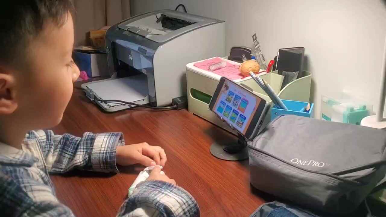 ⁣⁣2025.5.10大B班王千与【days of week朗读示范】
