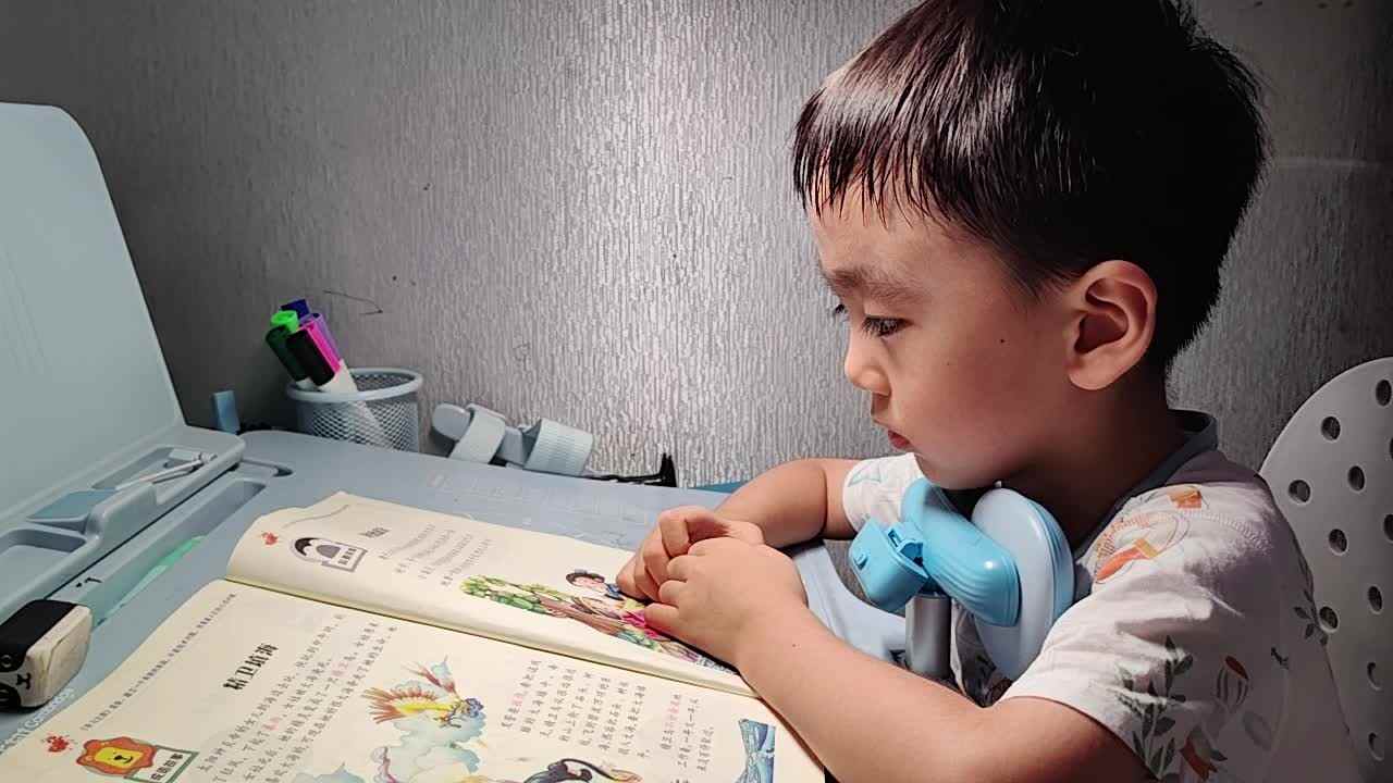 中A班蒋熠_20250625_阅读《铁杵磨成针》mp4