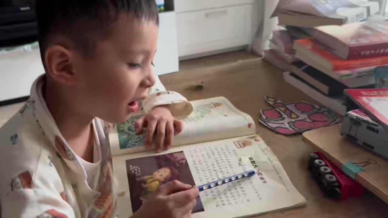 ⁣2025.6.21大B班王千与 语言故事【发明家爱迪生】