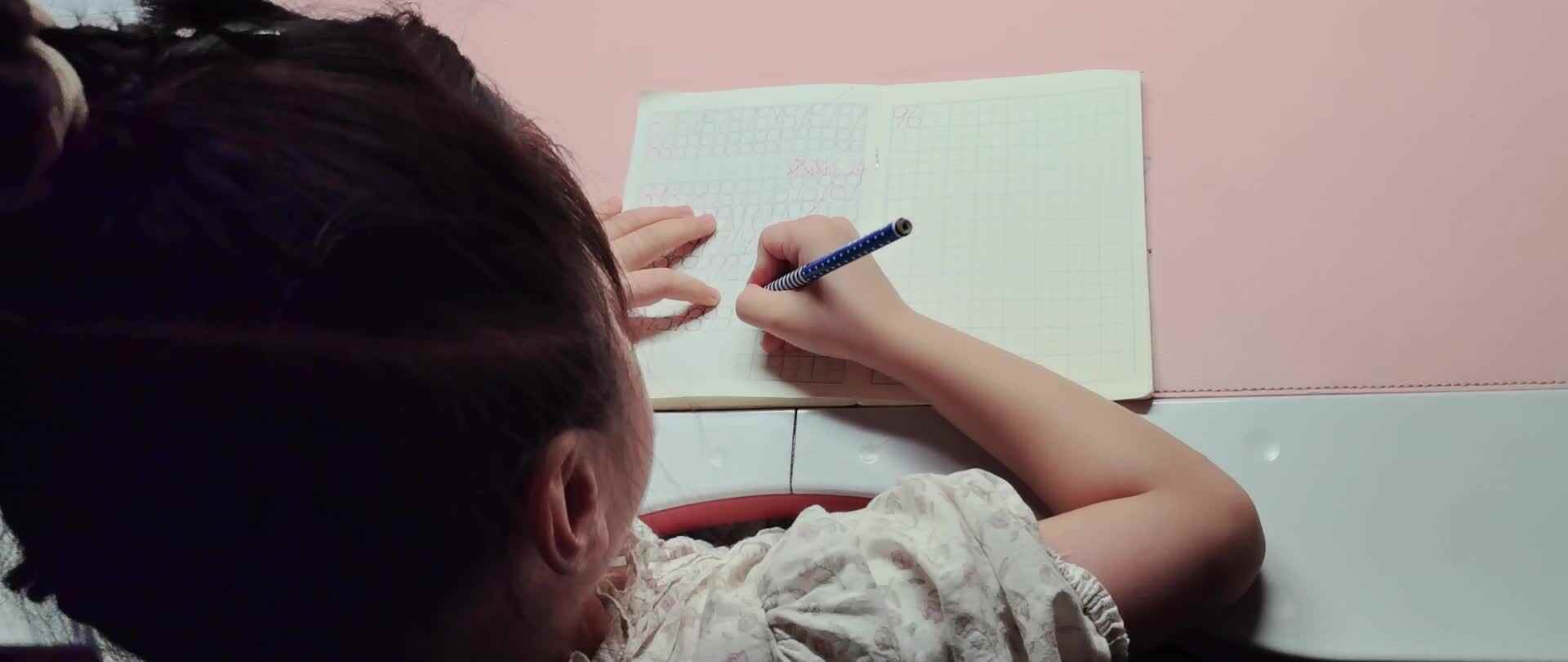 大A李思锦：书写数字/作业单/打结