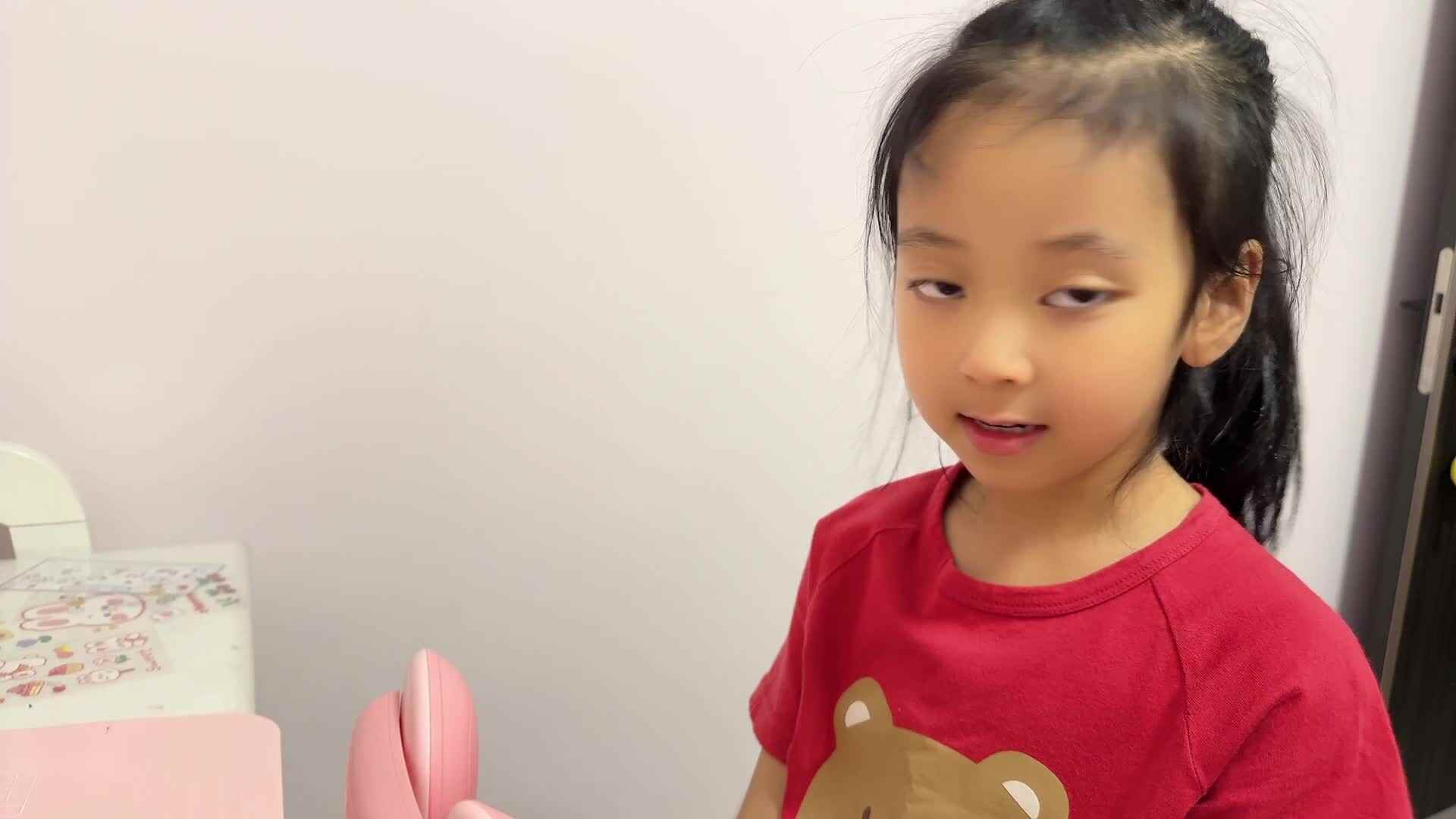 2026级B班20250603吴晨希闯关练习-鲨鱼英语.mp4