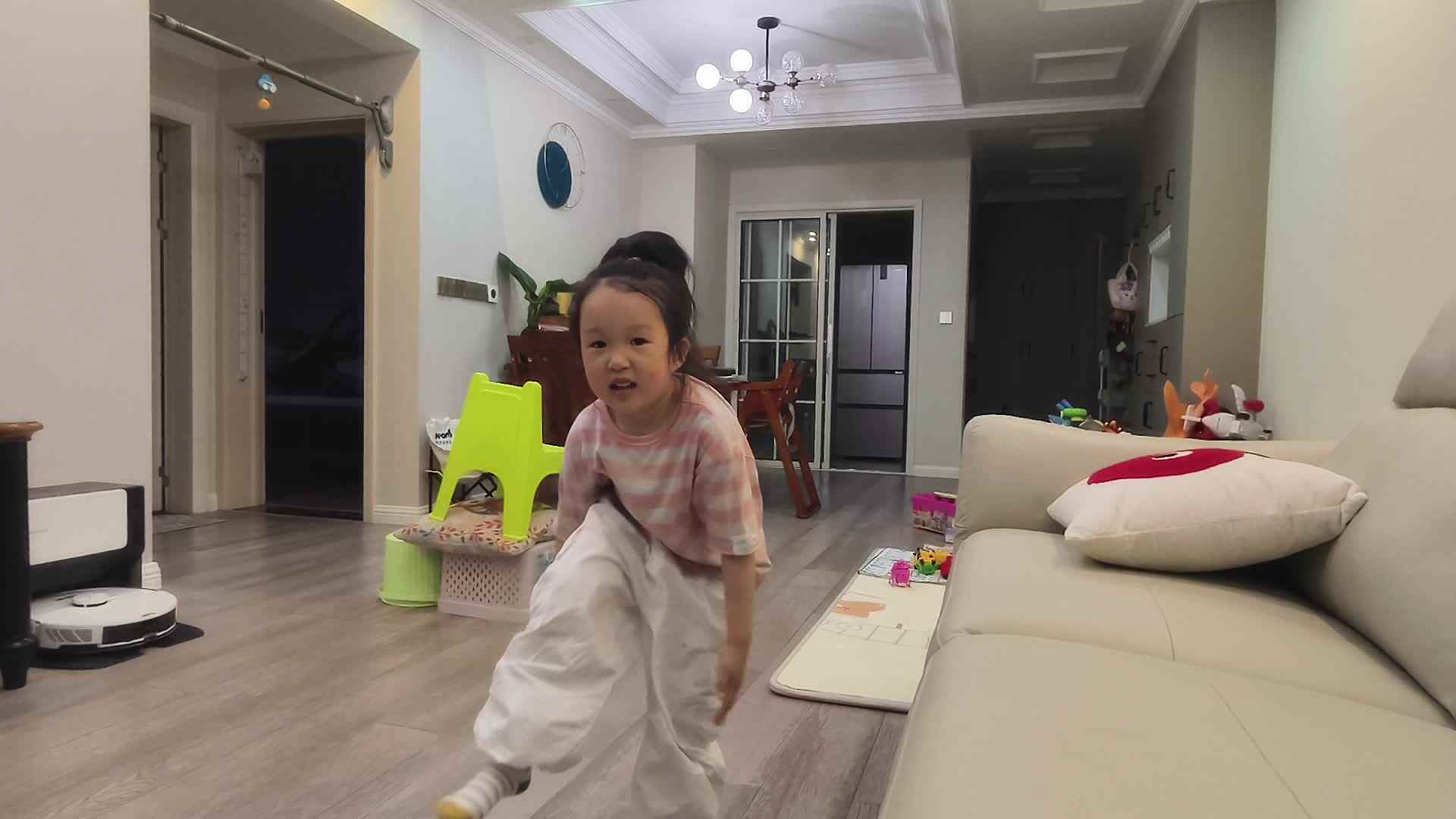 ⁣中A班+2025.6.4+陈苏妍+胯下击掌