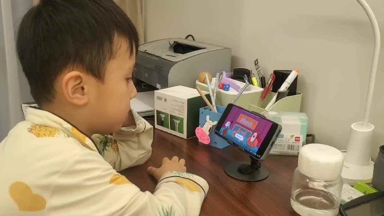 2025.6.17大B班王千与 【观看英语视频】