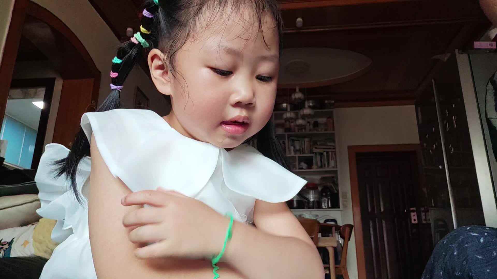 中A班2025.7.15张艺涵-认识生字.mp4