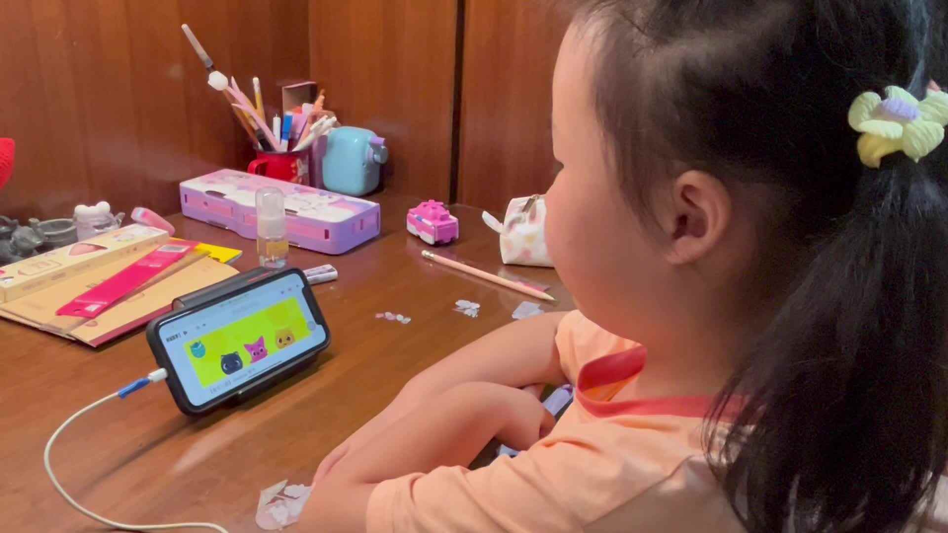 9.12学前A班赵欣奕跟唱英语儿歌