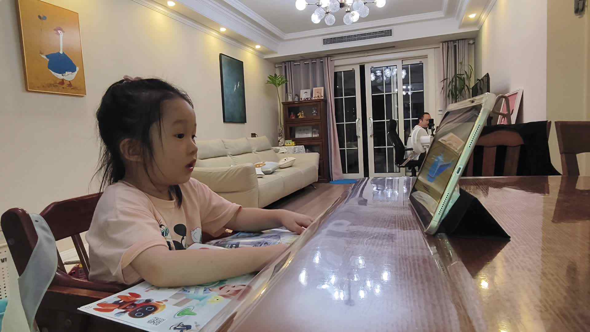 大A班+2025.9.16+陈苏妍+《观看英语视频》