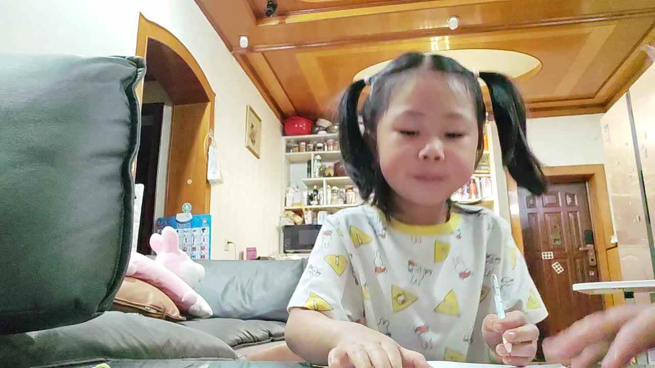 学前A班2025.9.23张艺涵-拼音练习单.mp4