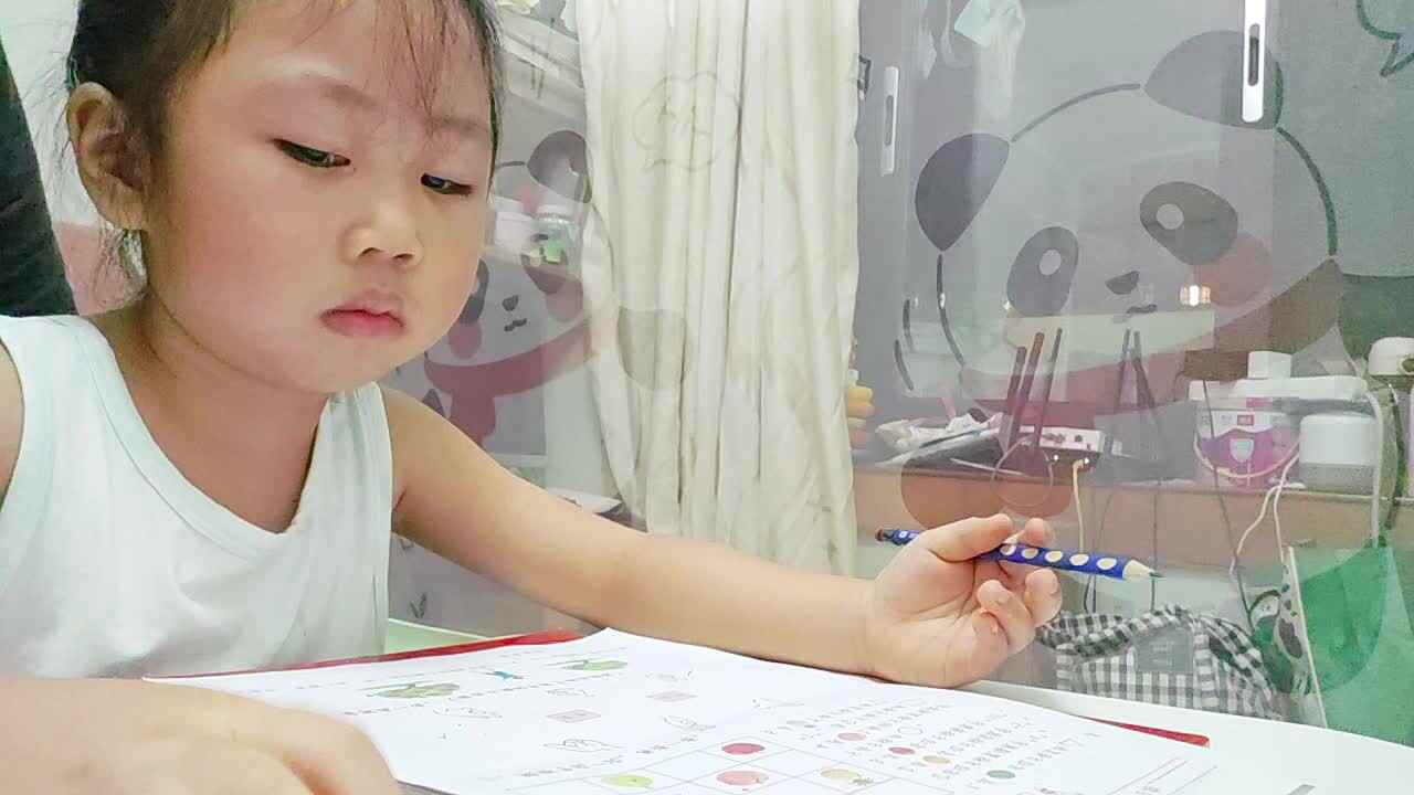 学前A班2025.9.11张艺涵-位置.mp4