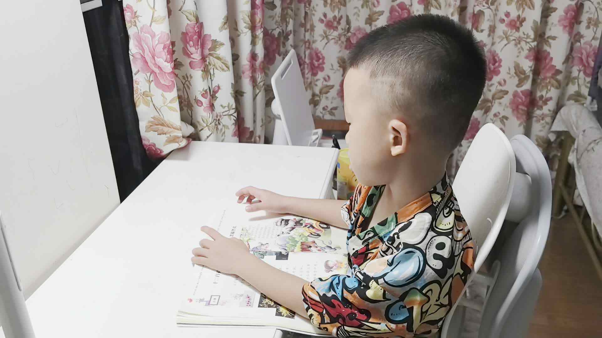 指读《黑猫警长》