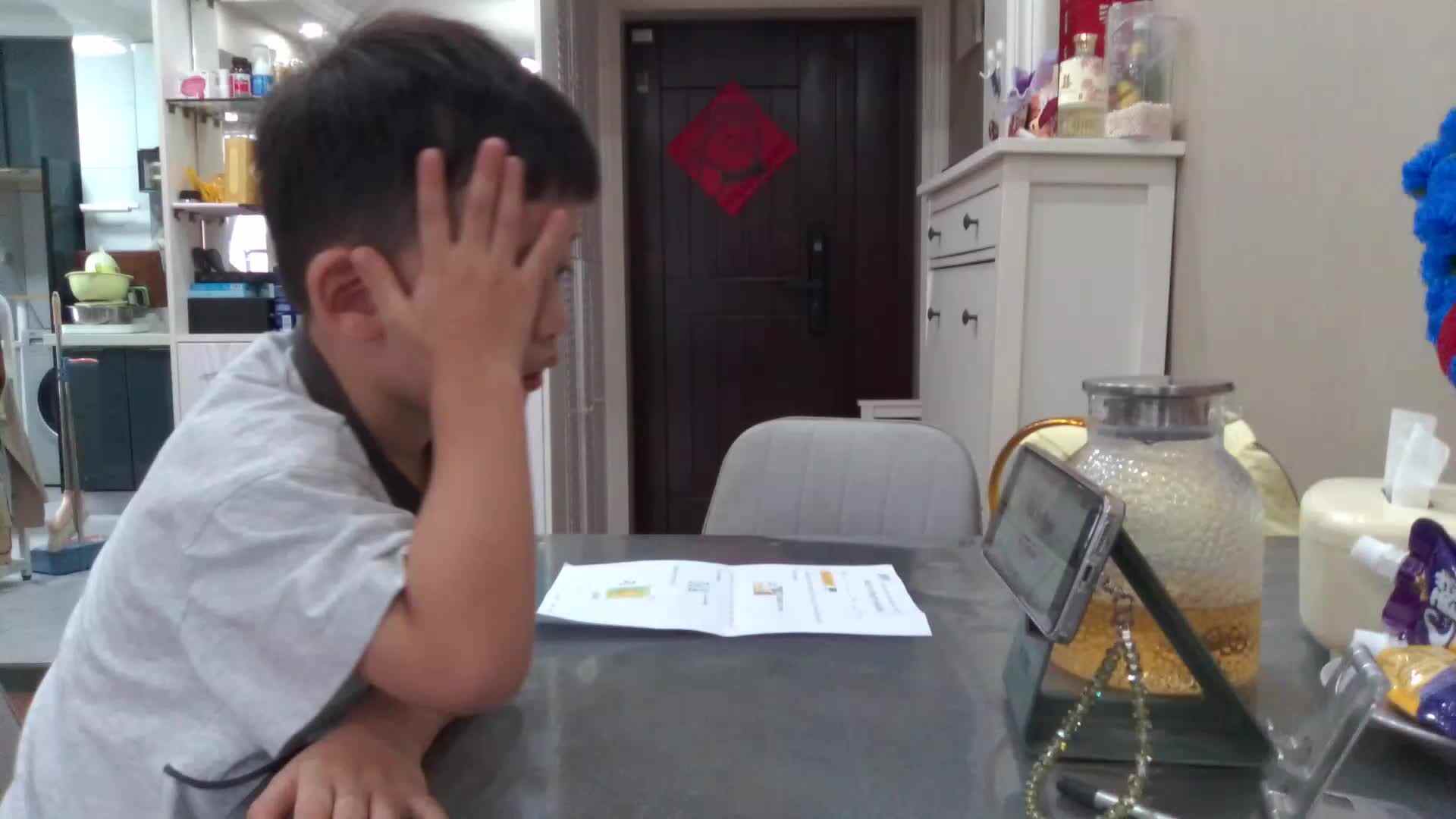 2025.10.12大A班李楷延——观看英语视频.mp4