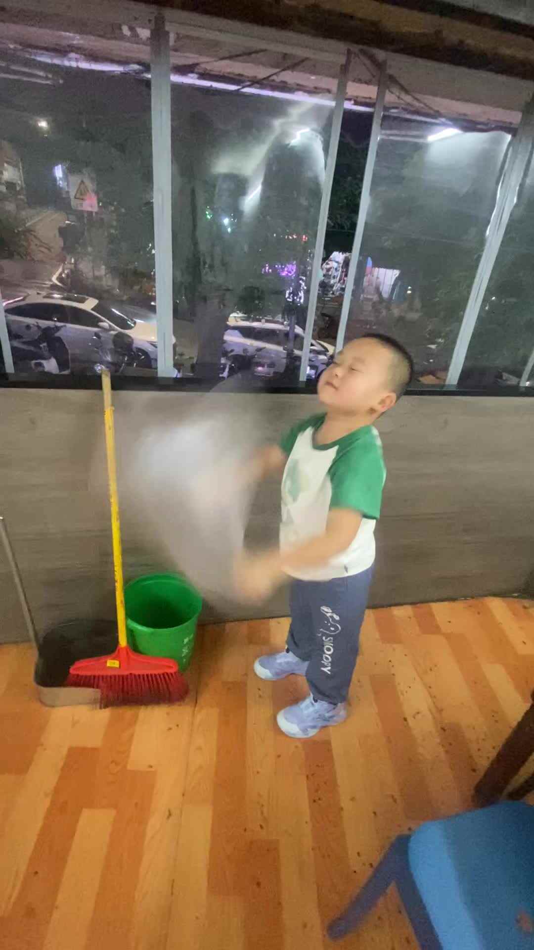 套垃圾袋