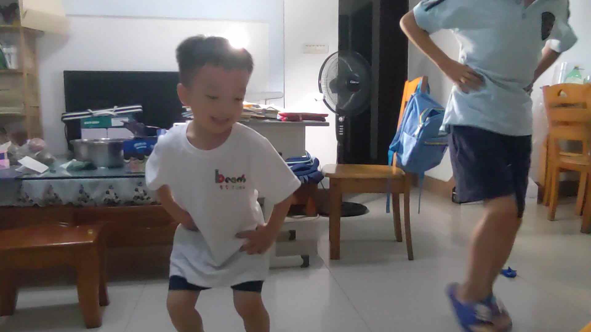 VID_20250908_192027.mp4