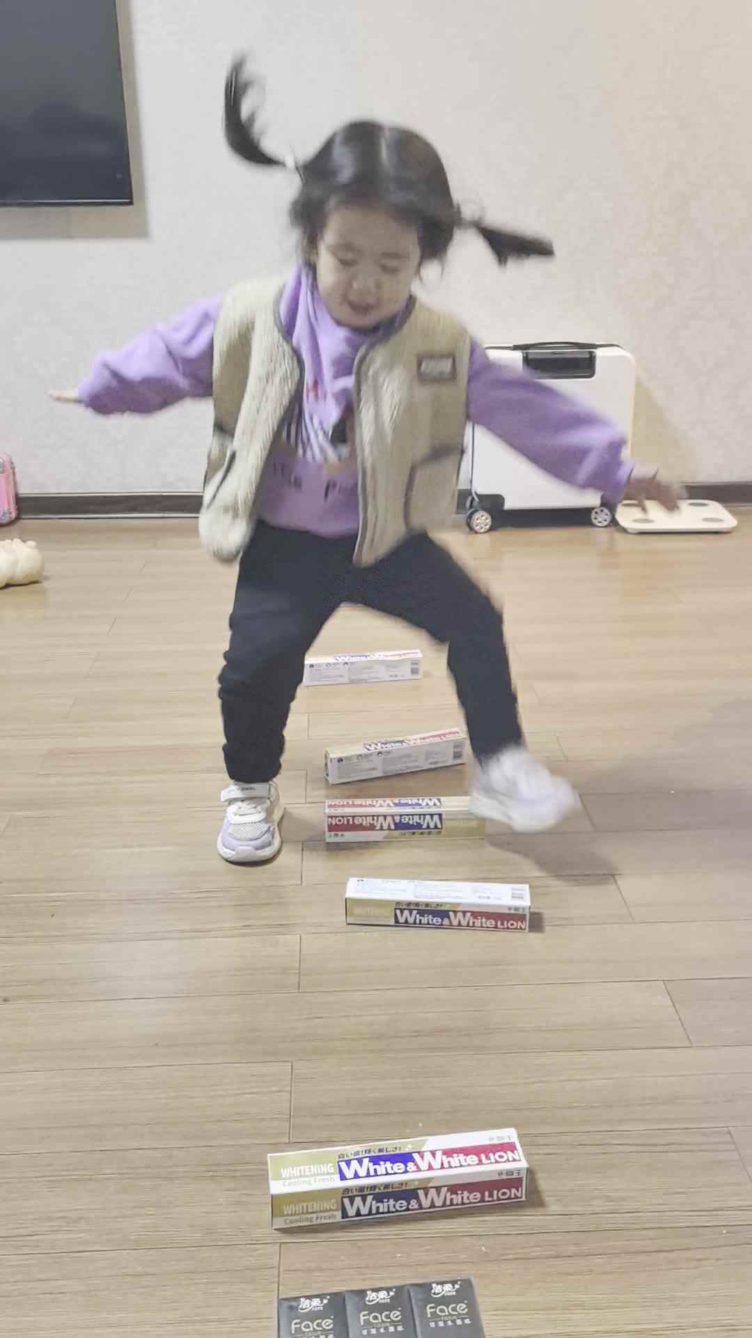 VID_20251110_214604.mp4